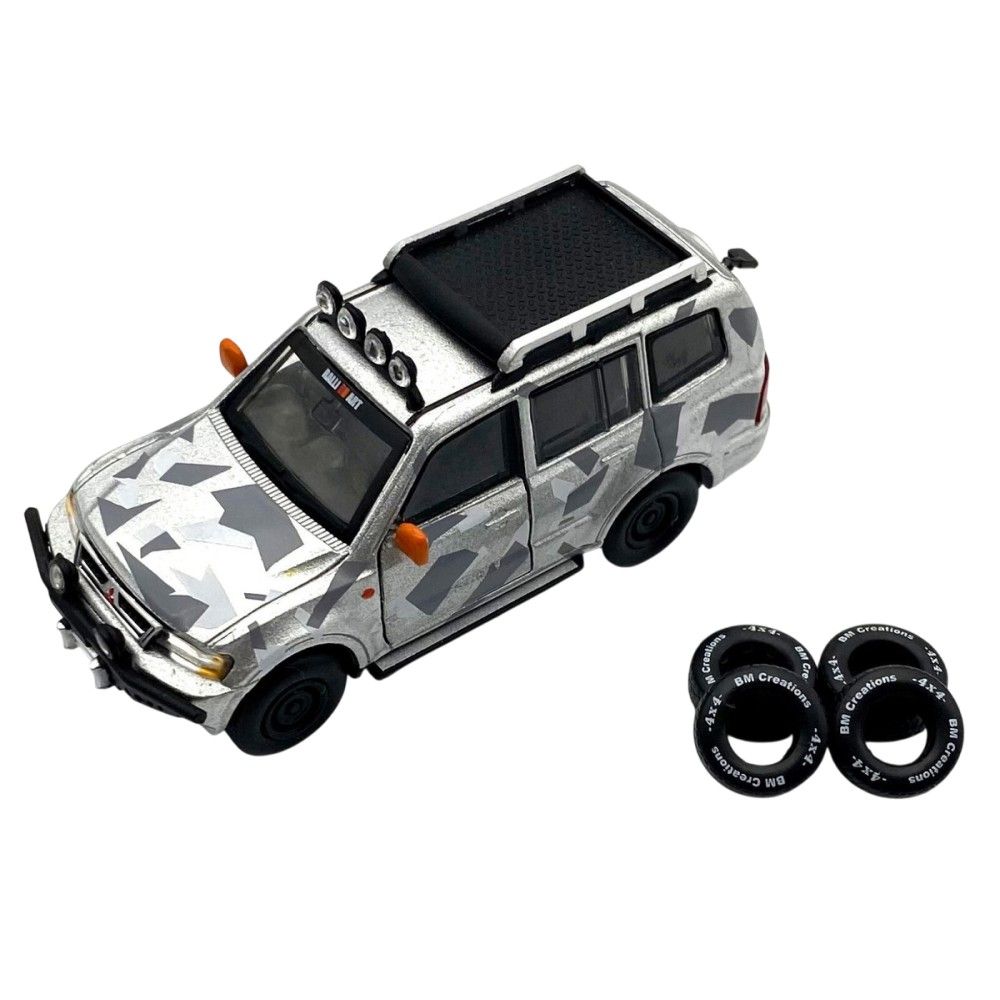 1/64 - Mitsubishi Pajero 3 GEN
