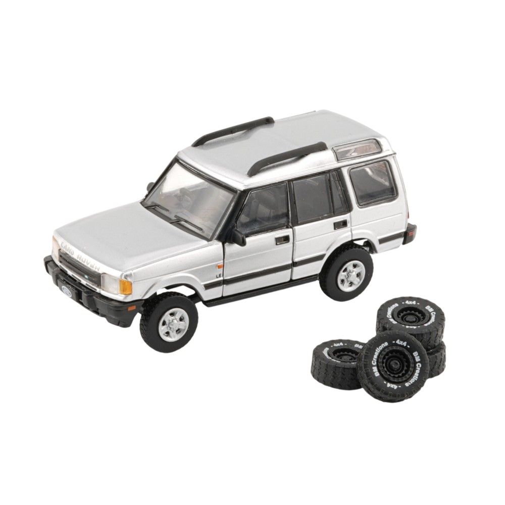 1/64 - Land Rover Discovery 1, 1998 (cinza)