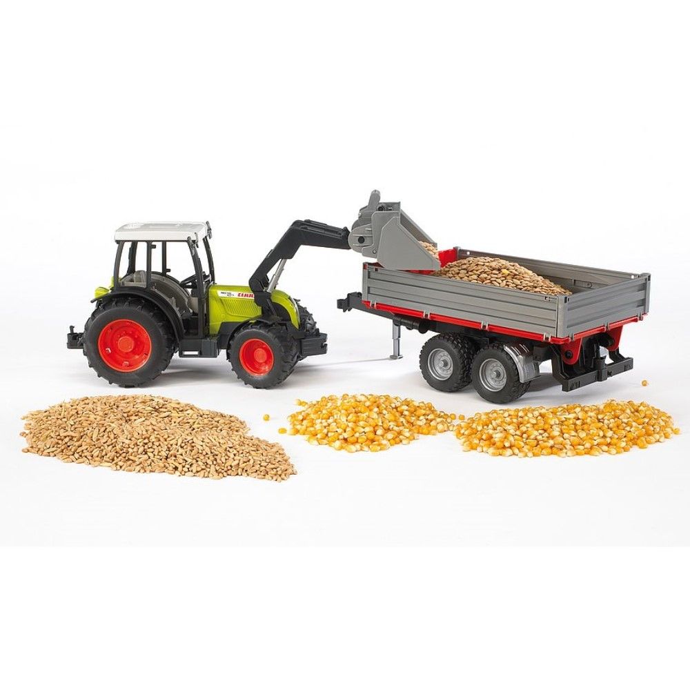 Trator Claas Nectis 267 F com pá carregadora e reboque basculante