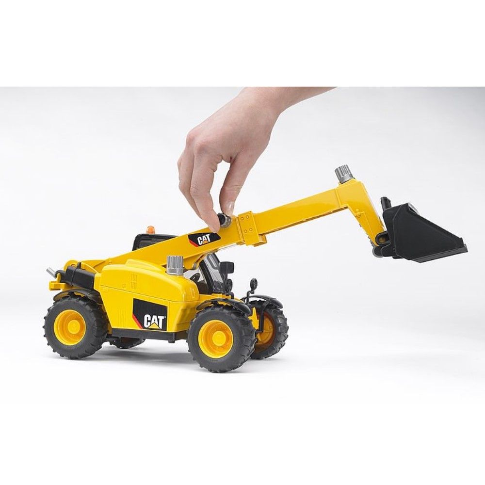 Telescópico CAT com balde