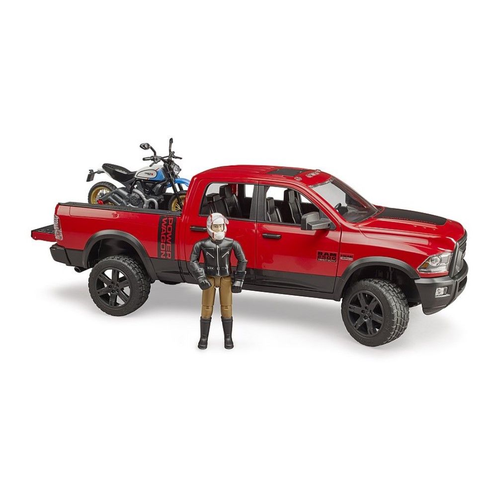 Pick-Up RAM 2500 Power Wagon com Moto Ducati Scrambler