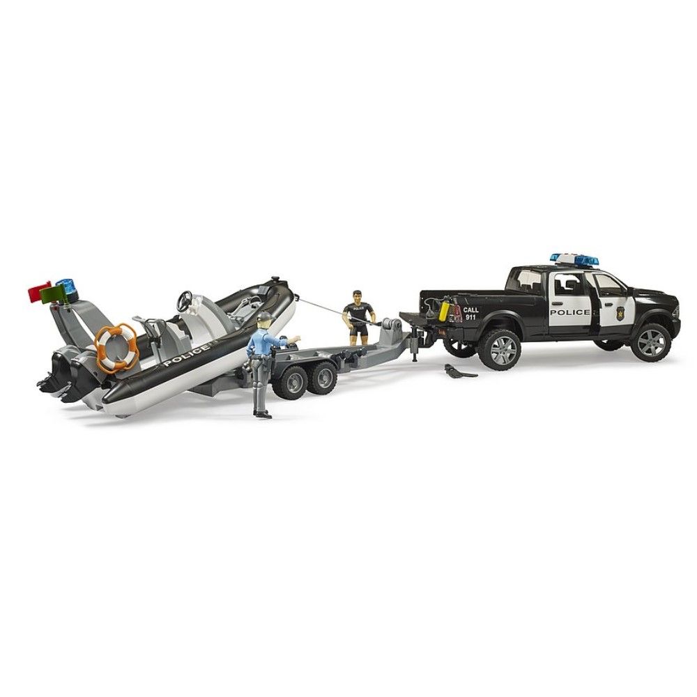 Pick-Up RAM 2500 Power Wagon Polícia com reboque e bote