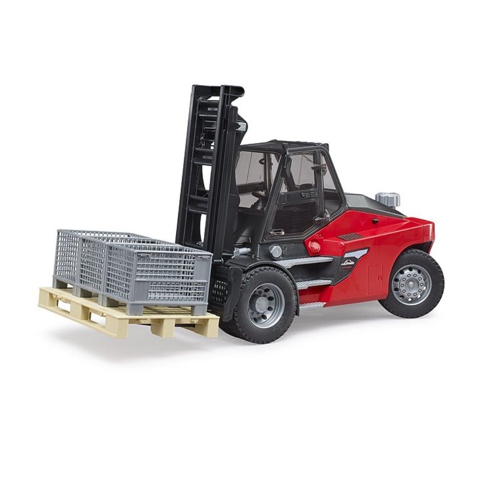 Empilhador Linde HT160 com paletes e cestos