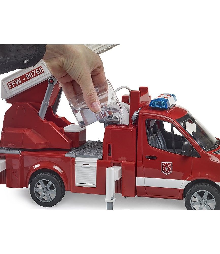 Viatura de bombeiros MB Sprinter com luzes e som