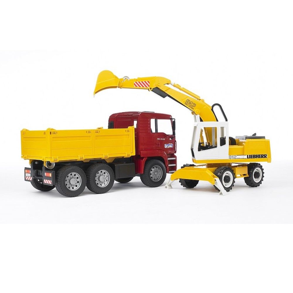 Camião MAN TGA com escavadora Liebherr