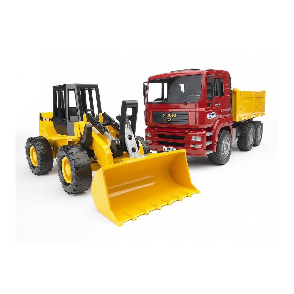 Camião MAN TGA com carregadeira articulada FR 130