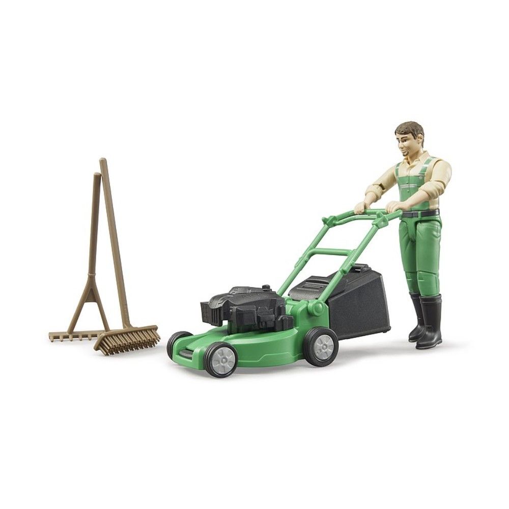 Jardineiro com cortador de relva e ferramentas