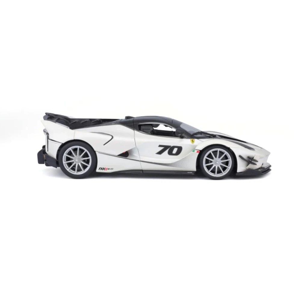 1/18 - Ferrari FXX-K EVO #70 2018 (branco)