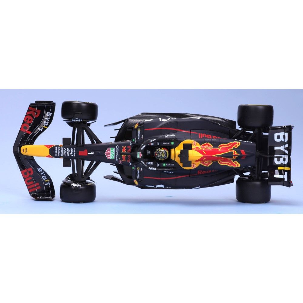1/18 - F1 Red Bull RB19 #1 Max Verstappen GP Abua Dhabi 2023 - Capacete Especial