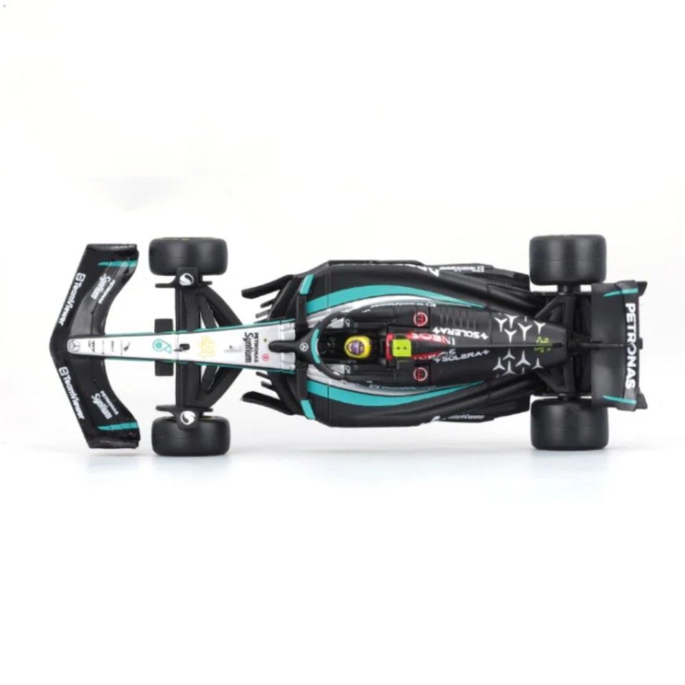 1/43 - F1 Mercedes AMG W14 - Lewis Hamilton #44 com Capacete