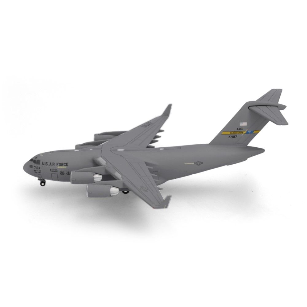 1/500 - Boeing C-17A Globemaster III U.S. Air Force - 437th Airlift Wing, Charleston Air Base "Spirit of the Candy Bomber"