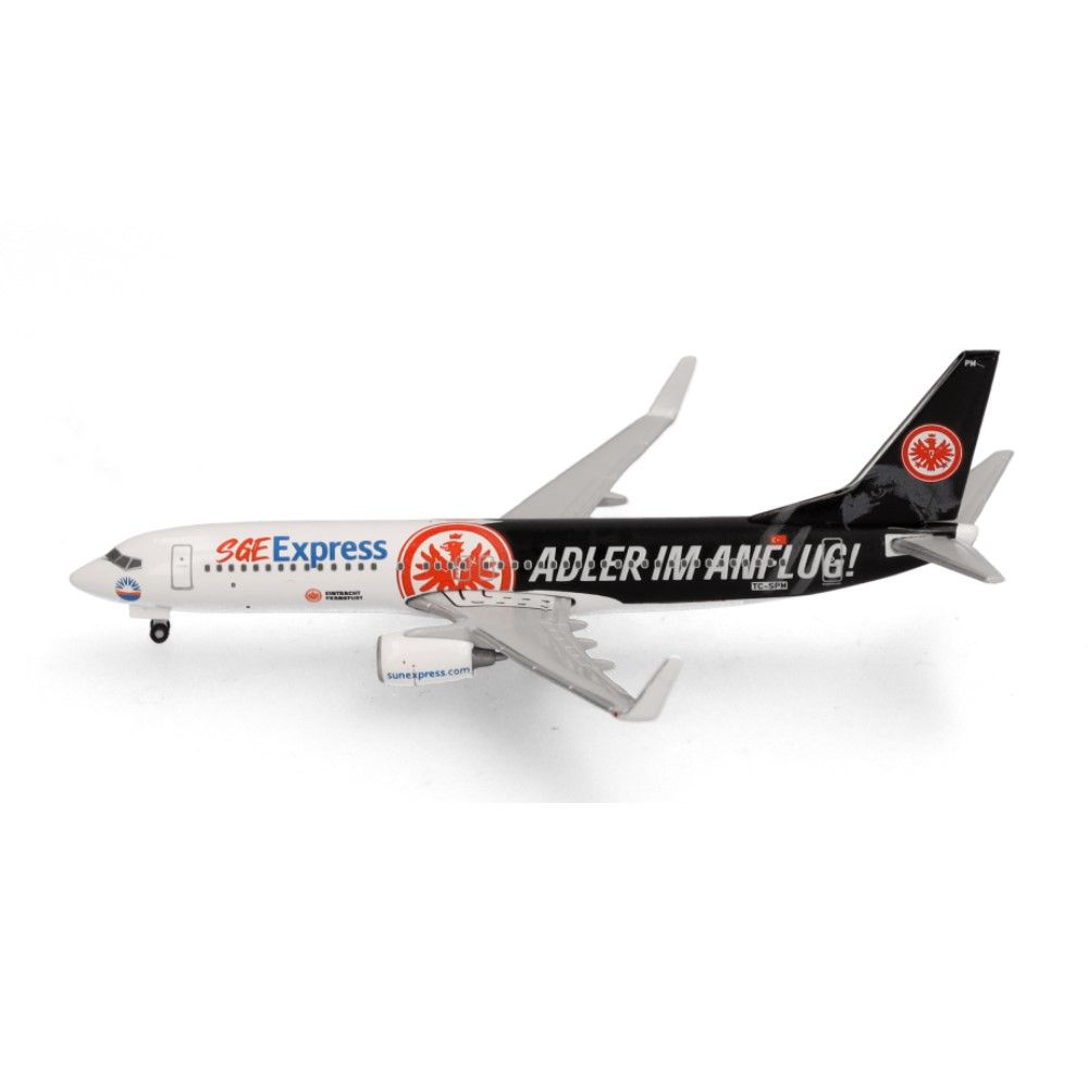 1/500 - Boeing 737-800 Sun Express - Eintracht Frankfurt - SGE Express" - "Adler im Anflug"