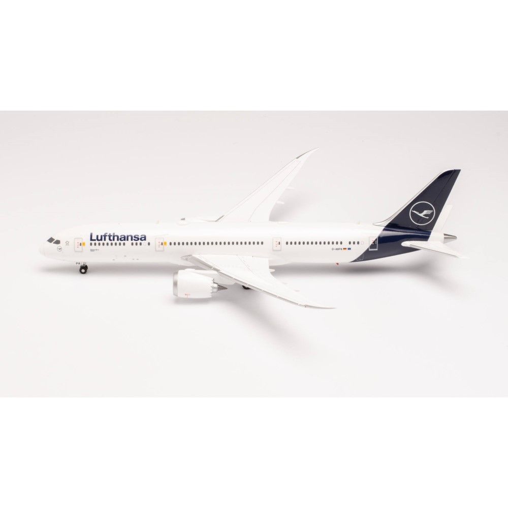 1/200 - Boeing 787-9 Dreamliner Lufthansa – D-ABPA “Berlin”