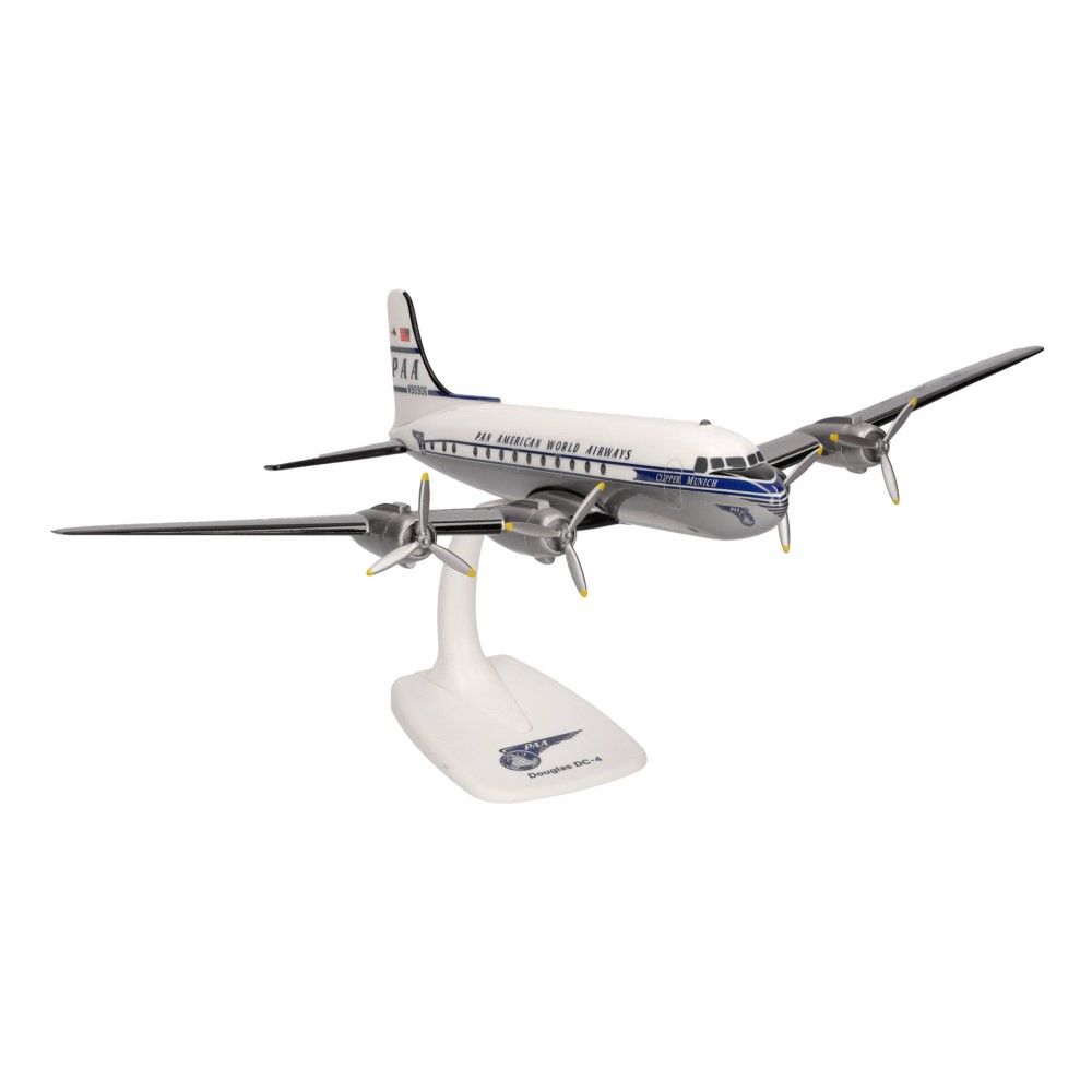 1/125 - Douglas DC-4 Pan American – N90906 - Clipper Munich