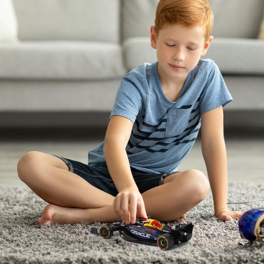 1/32 - F1 Red Bull Racing RB19 #1 Max Verstappen