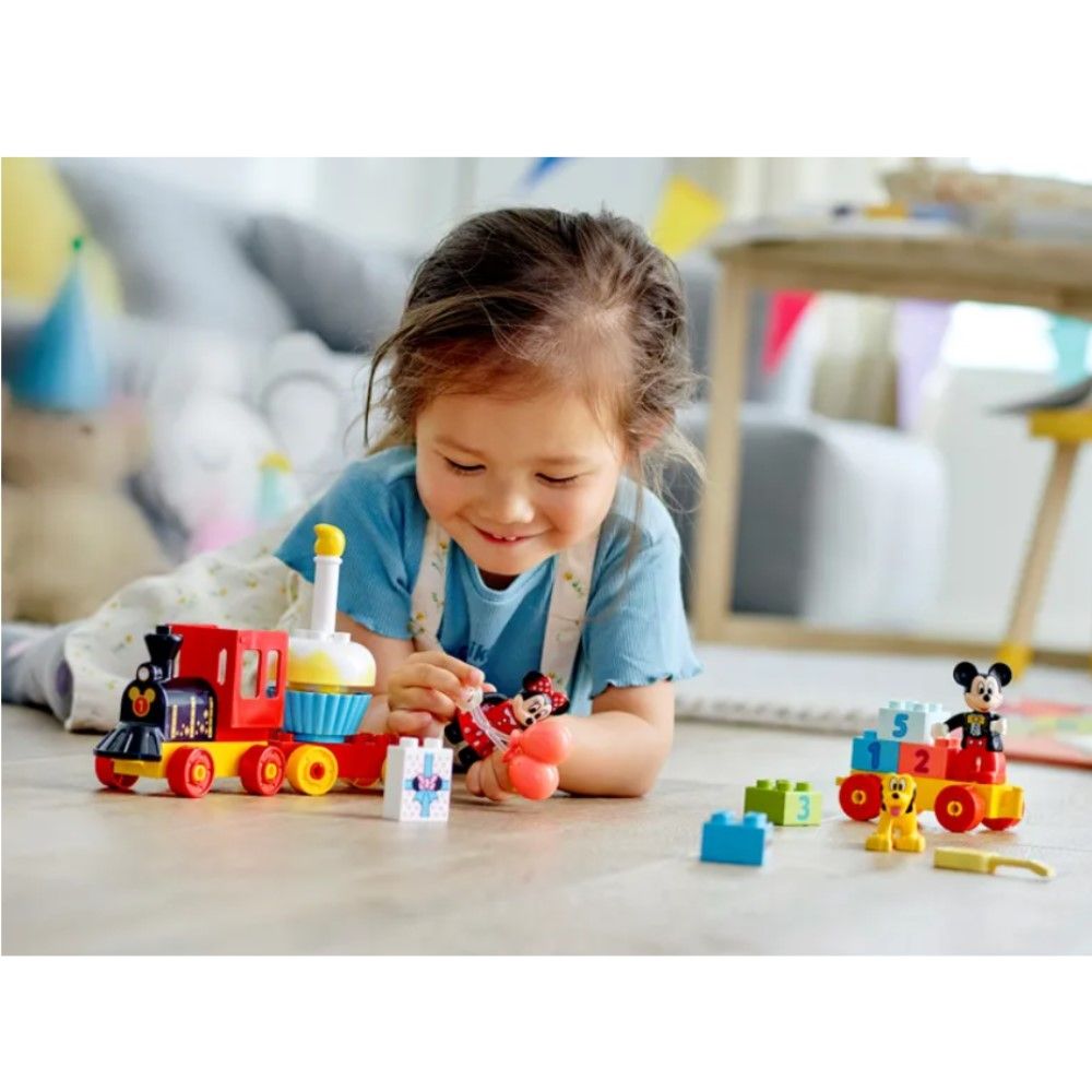 O Comboio de Aniversário do Mickey e da Minnie