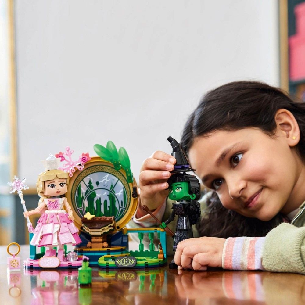 Figuras de Elphaba e Glinda