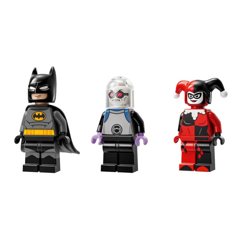 Batman com o Batmóvel vs. Harley Quinn e Mr. Freeze