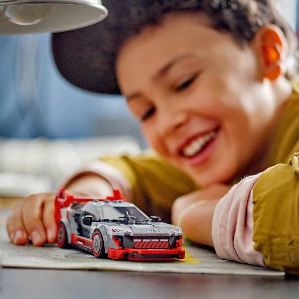Carro de Corrida Audi S1 e-tron quattro
