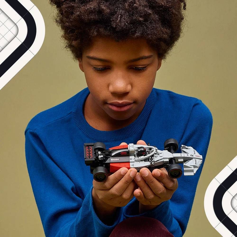 Carro de Corrida F1 Audi Revolut Team R26