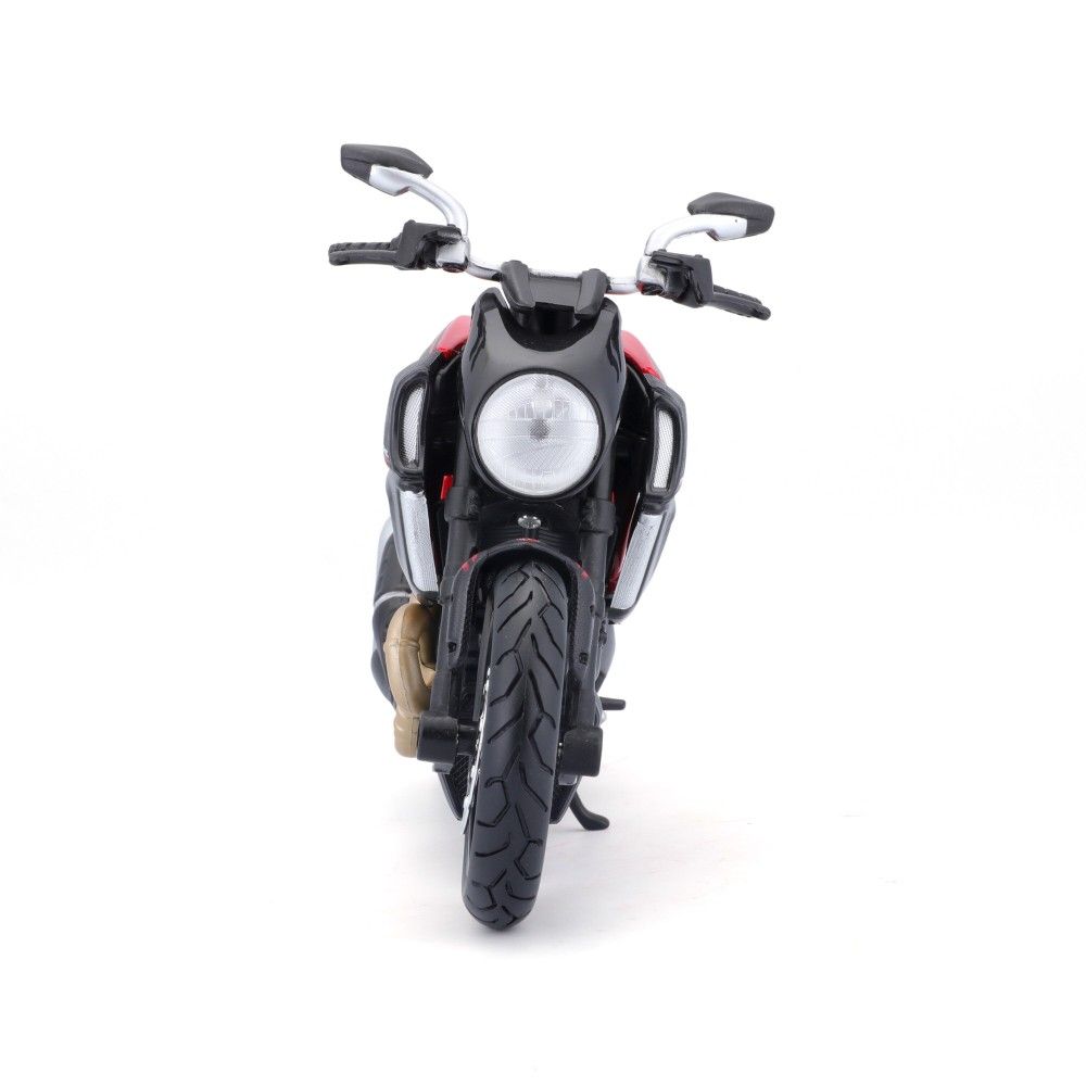 1/12 - Ducati Diavel Carbon 2011