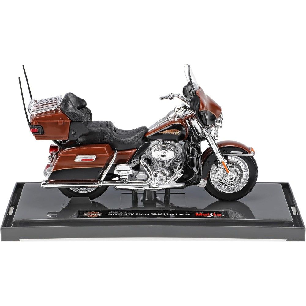 1/18 - Harley Davidson FLHTK Electra Glide Ultra Limited, 2013