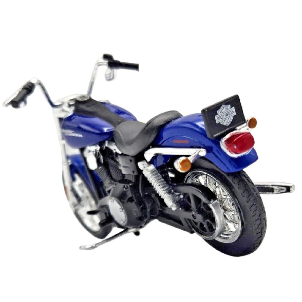 1/18 - Harley Davidson FXDBI Dyna Street Bob, 2006