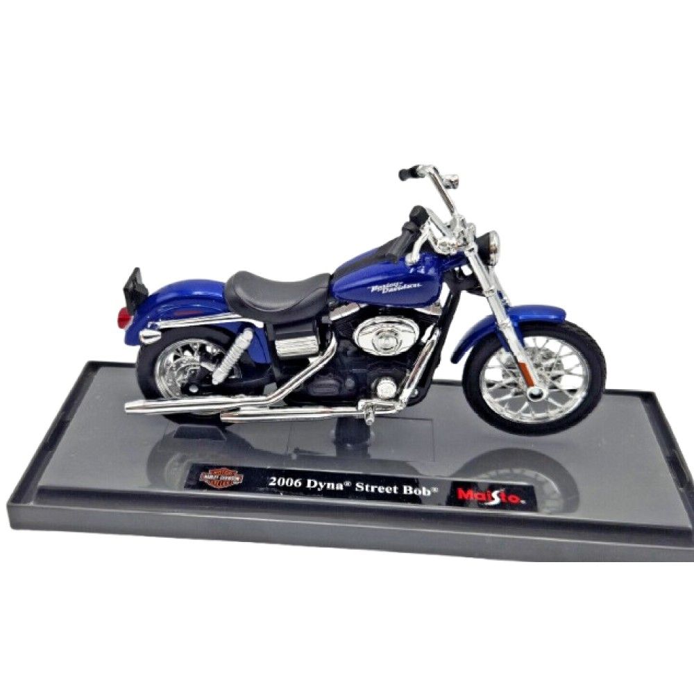 1/18 - Harley Davidson FXDBI Dyna Street Bob, 2006