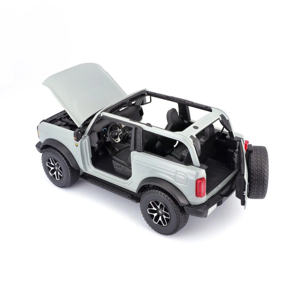 1/18 - Ford Bronco Badlands, Cinza, 2021