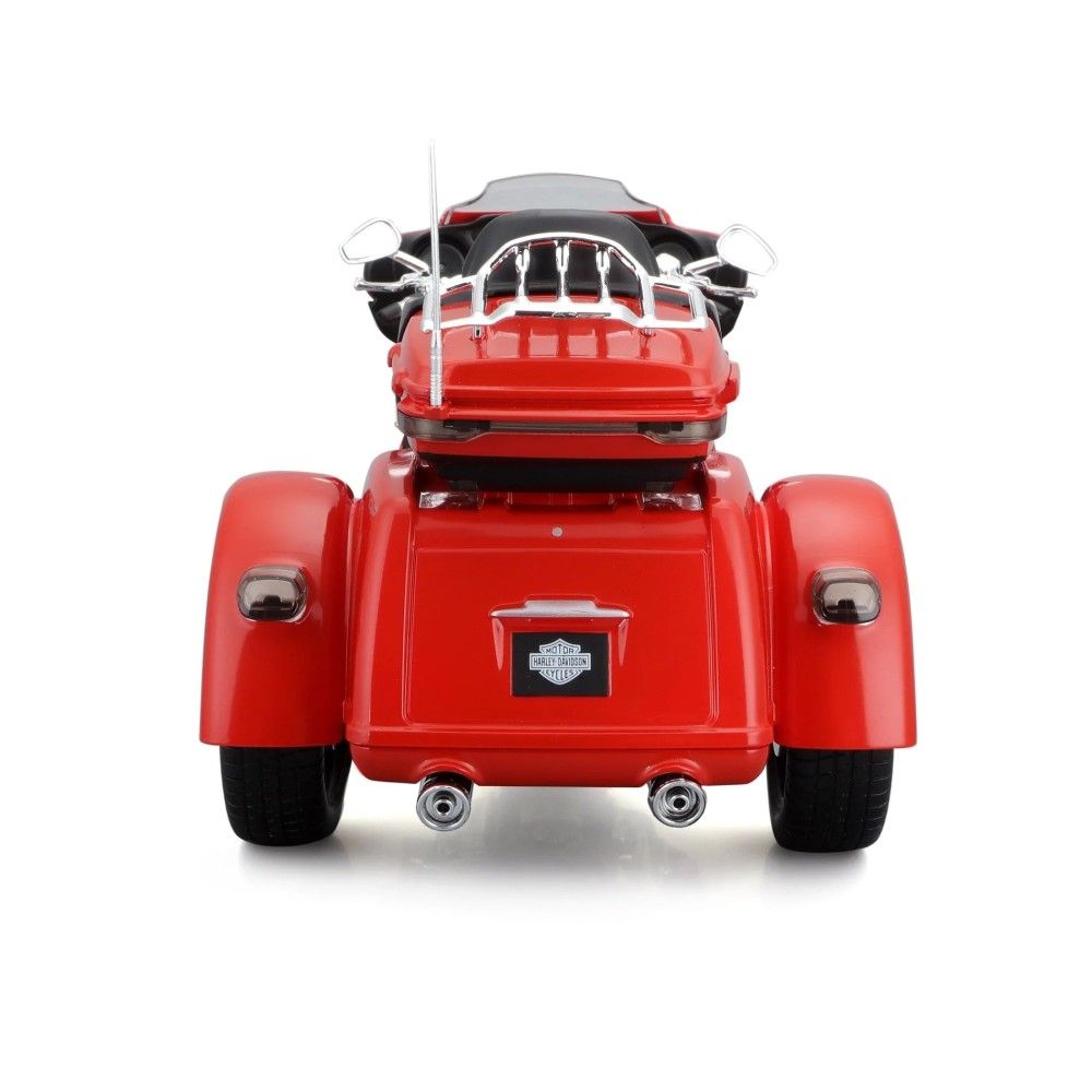 1/12 - Harley Davidson CVO Tri-Glide Ultra, 2021