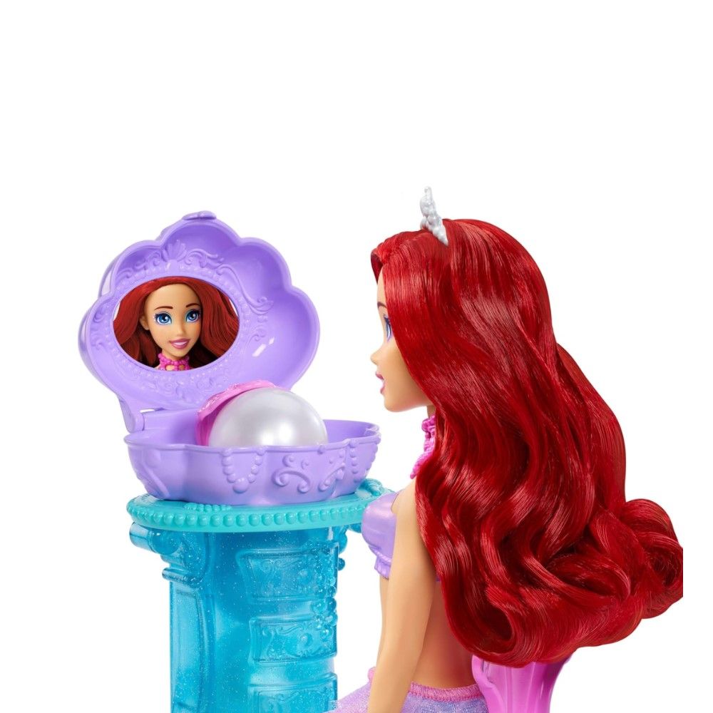 Ariel com Toucador