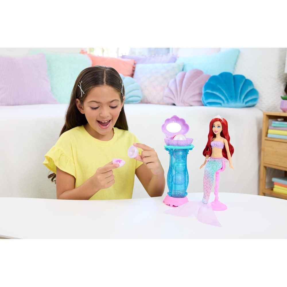 Ariel com Toucador