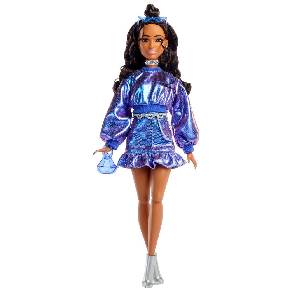Barbie Fashionista Deluxe com vestido azul metalizado