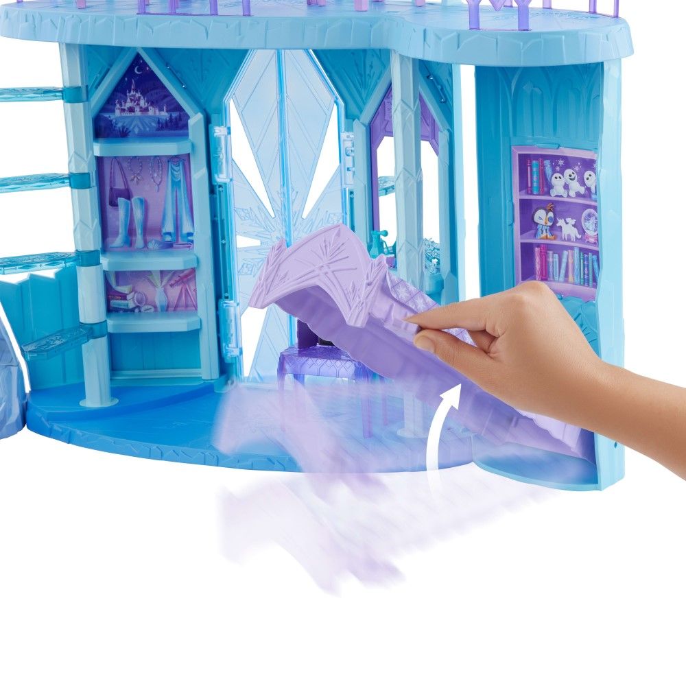 Castelo da Elsa de Gelo com Olaf