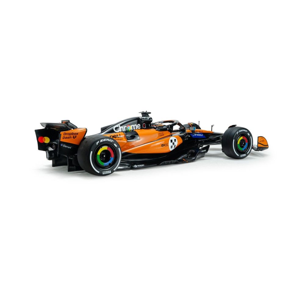 1/18 - F1 McLaren MCL39, #81 O.Piastri (2025)