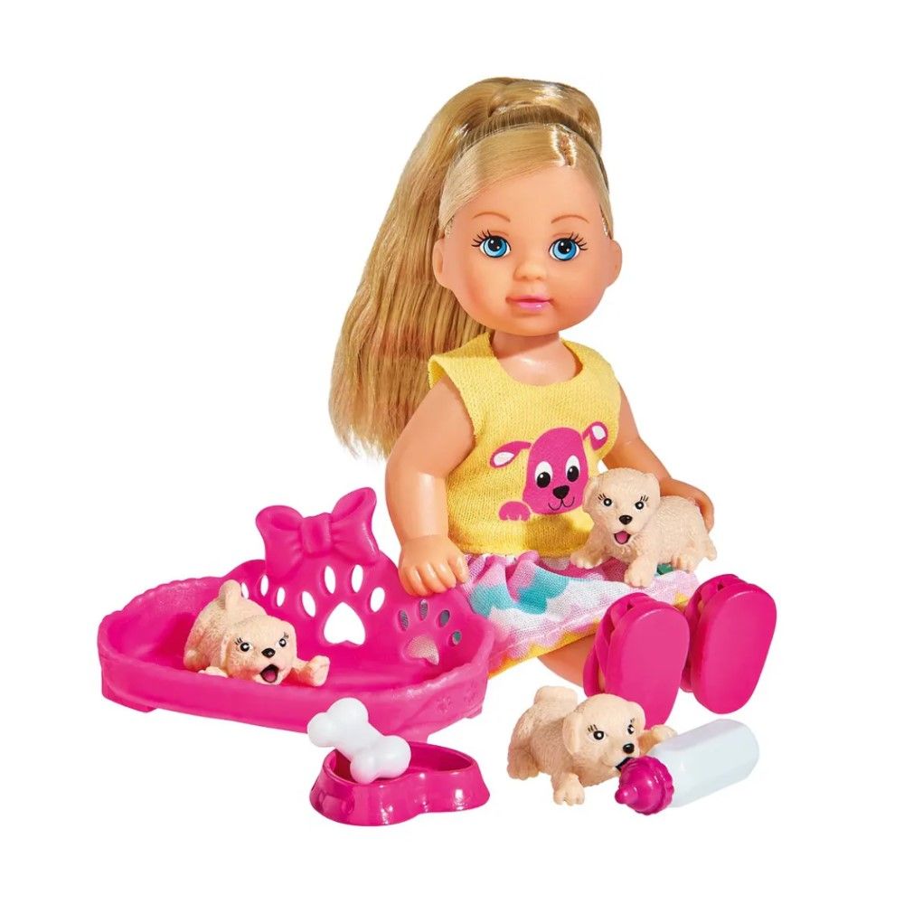 Evi com 3 cachorrinhos