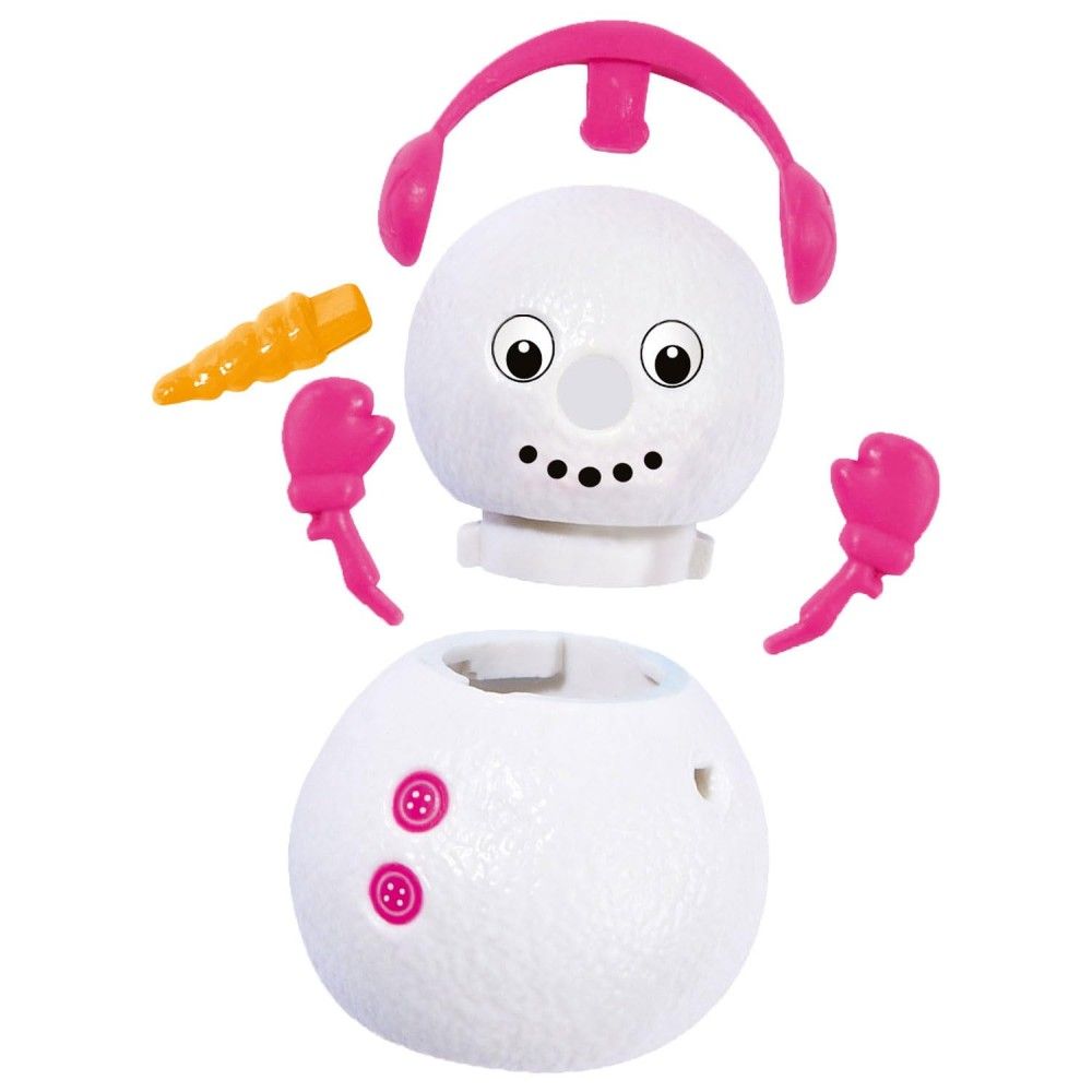 Evi com boneco de neve