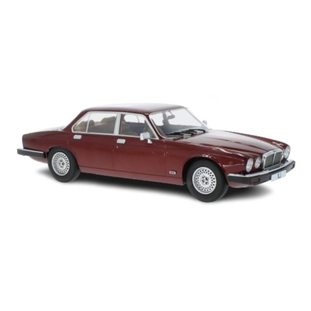 1/18 - Jaguar XJ Series III, vermelho escuro, 1979